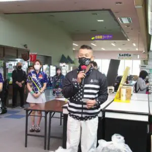 大会の一コマ › 小林よしみプロ、小林拓也プロ、ロバートリープロ（2021.05.03）