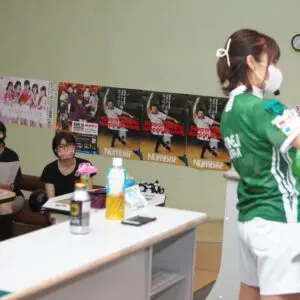 大会の一コマ › 姫路麗プロと一緒に投げよう（2022.07.24）