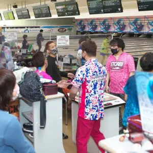 大会の一コマ › 日置秀一プロ＆澤田春花プロと一緒に投げよう！（2023.04.15）